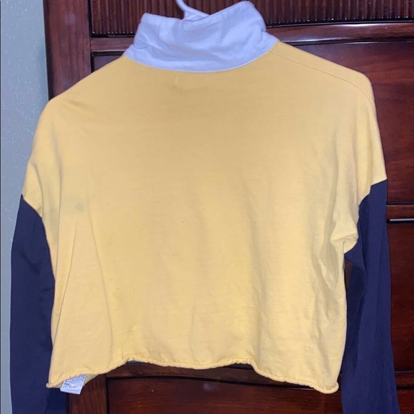 Yellow Blue Cropped Long sleeve - Picture 2 of 3
